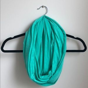Gap infinity scarf